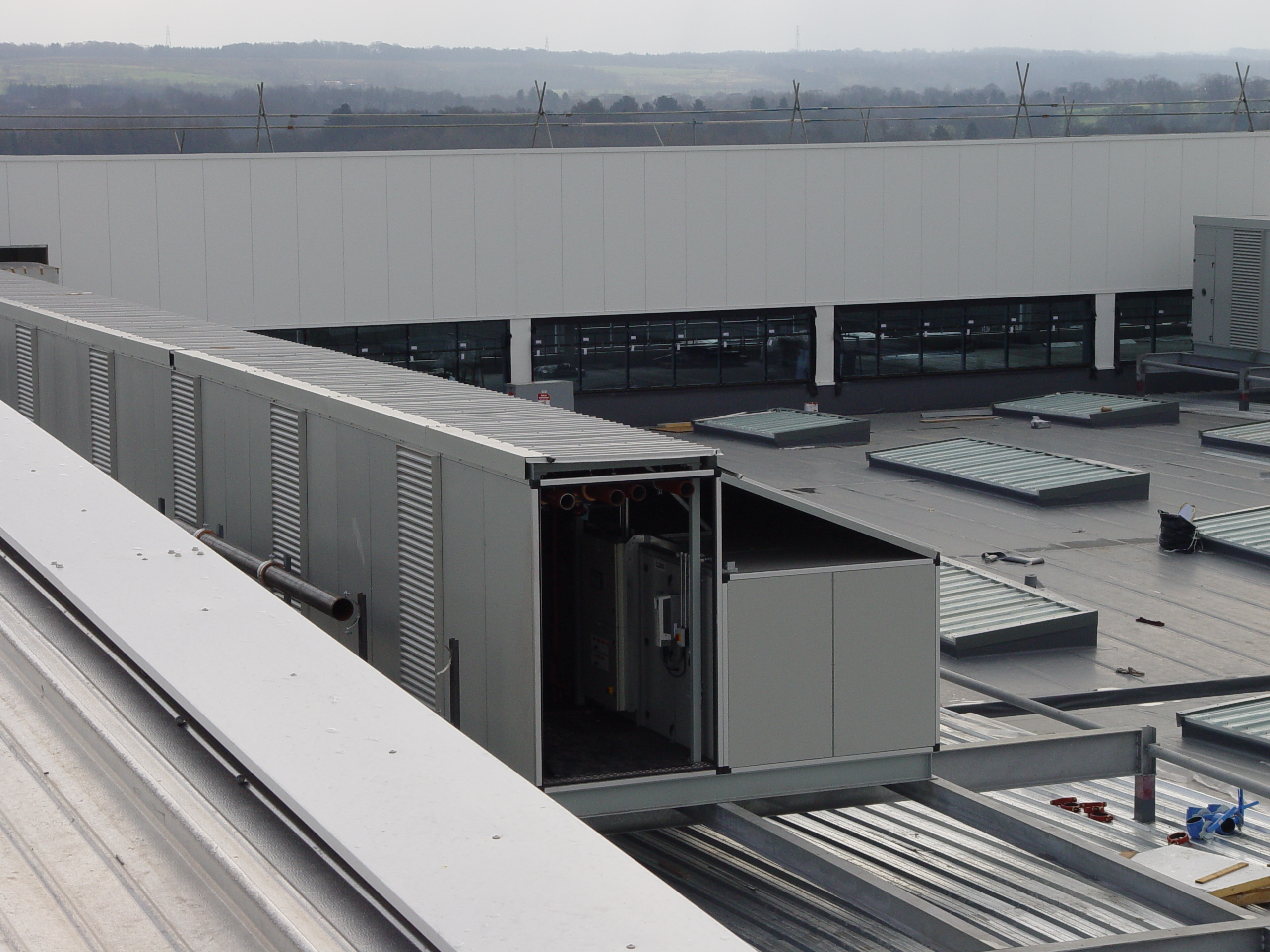 Rooftop Air Handling Unit plantroom installation at OKI — photograph 7