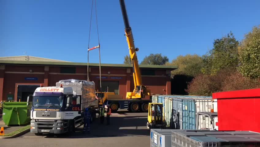 Rotherham crane lift — lift off
