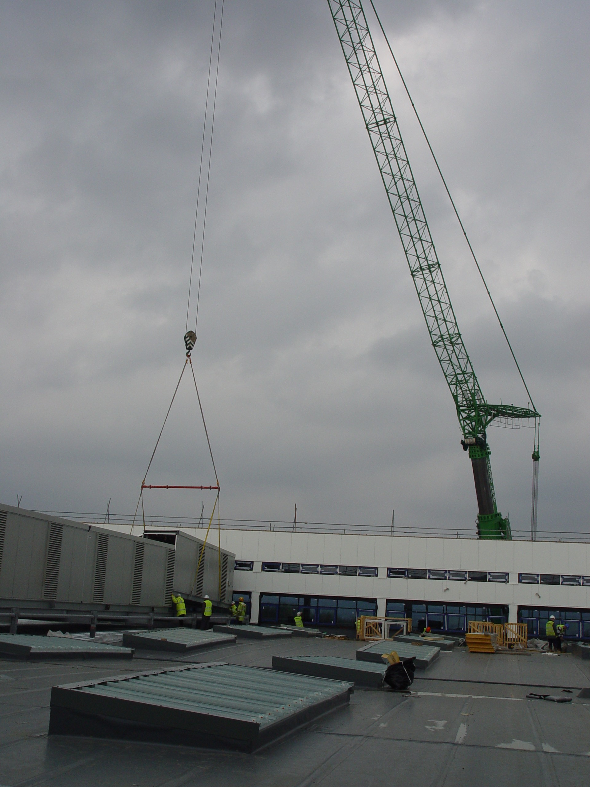 Rooftop Air Handling Unit plantroom installation at OKI — photograph 14